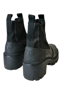 Tory Burch - Chunky Heeled ChelseaBoots