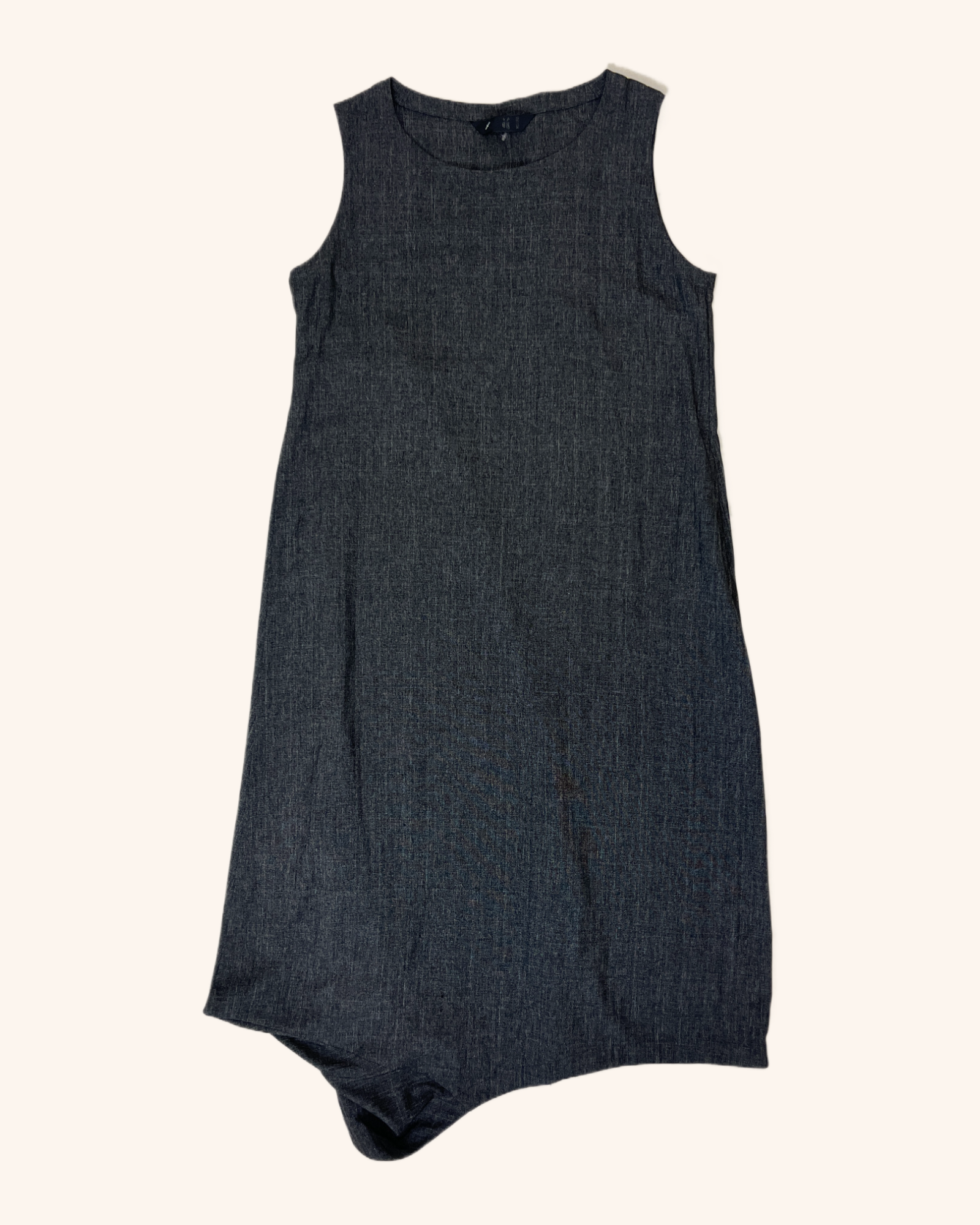 Moyuru - Asymmetric Hem Midi Dress