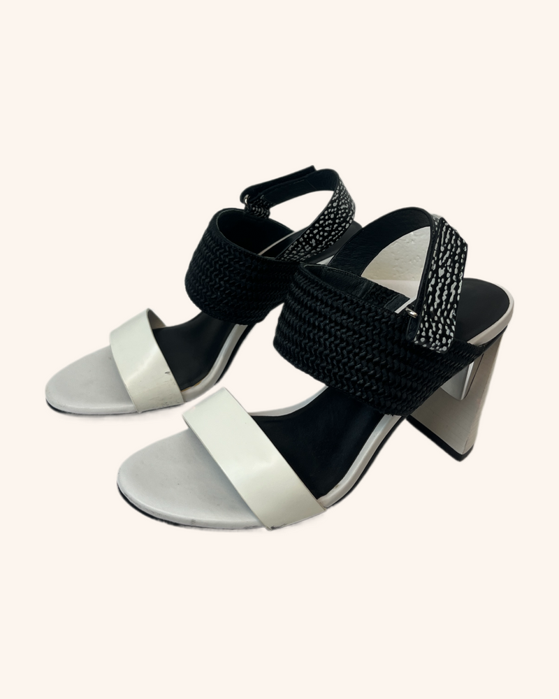 United Nude - Two-Tone Heels