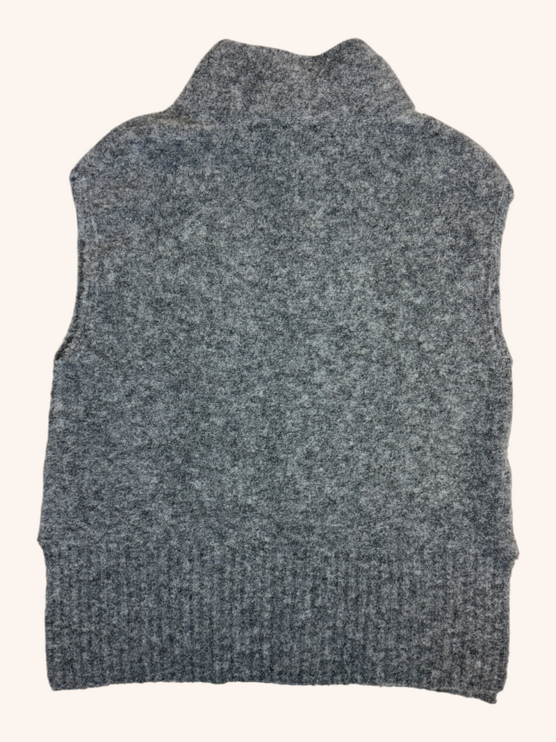 Moochi - Turtleneck Knit Vest