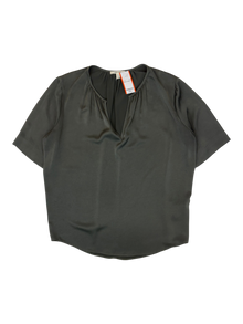 Juliette Hogan - V Neck Curved Hem Top