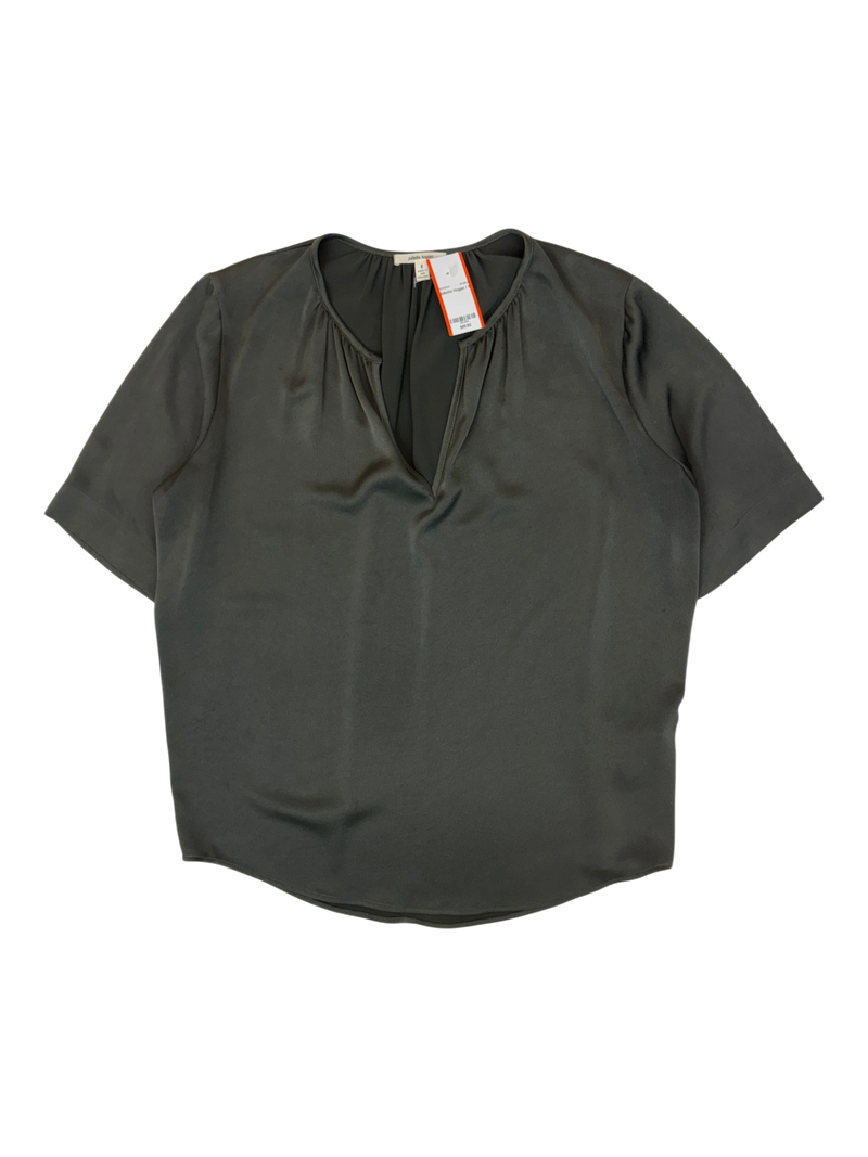 Juliette Hogan - V Neck Curved Hem Top