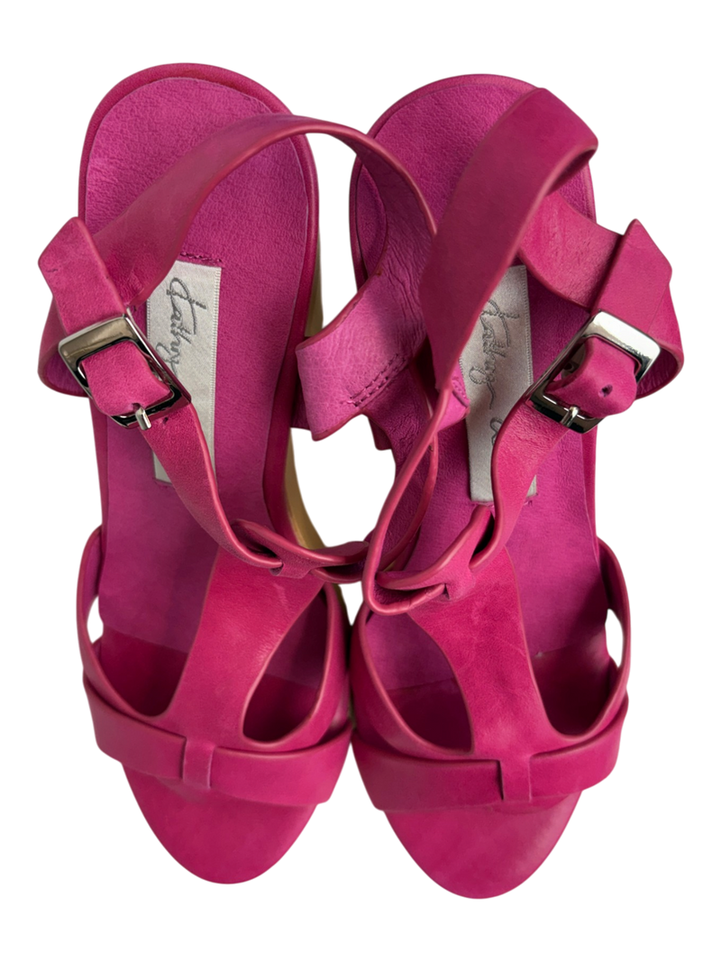 Kathryn Wilson - T-bar Chunky Wooden Heel