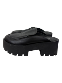 Moochi - Platform Mules